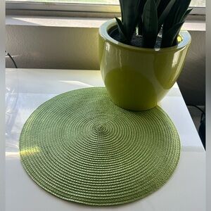 Green Woven Round Placemat